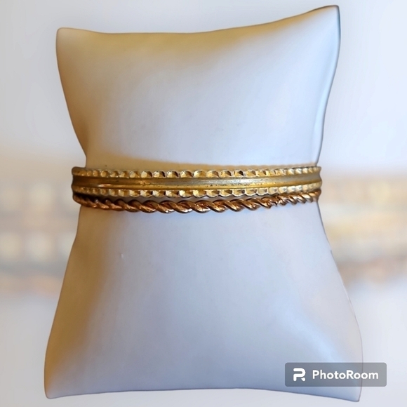 5/$25 Dainty Set of Two Twisted Textured Bangle Bracelets - Picture 1 of 4